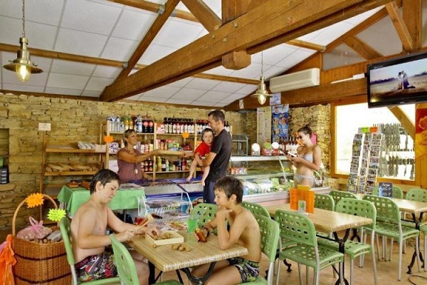 /campings/francia/aquitania/dordona-perigord/Les Chenes Verts/camping-domaine-des-chenes-verts-1483309306-xl.jpg